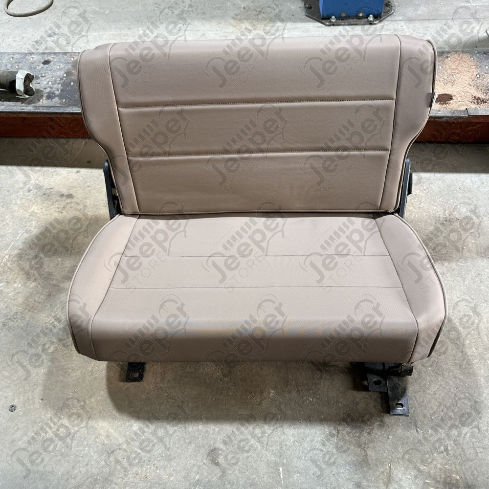 Occasion : Banquette arrière rabatable couleur marron/beige pour CJ5, CJ6, CJ7, CJ8, YJ (1976-1995)