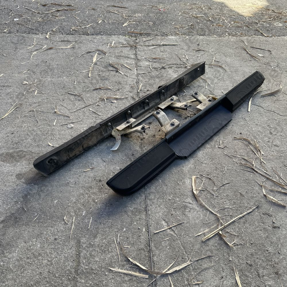 Occasion : Kit marches pieds complet origine pour Jeep Wrangler YJ (1987-1995)