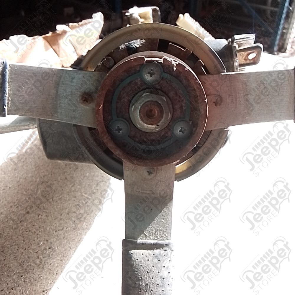 Occasion : Volant cuir gris/noir à refaire pour Jeep CJ7, CJ8, YJ, XJ