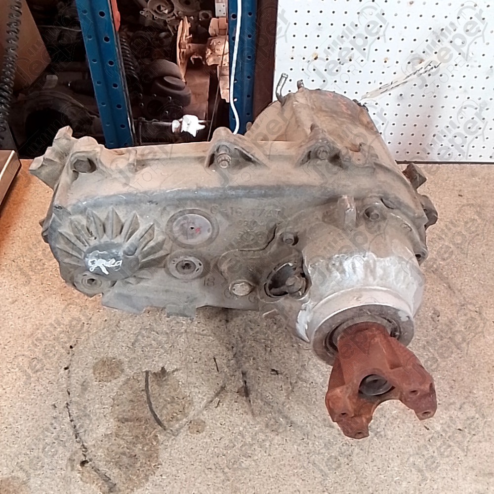 Occasion : Boîte de transfert NP231 avec slip yoke à réviser / 23 dents / ratio : 2,72 pour Jeep Wrangler TJ (1996-2002)