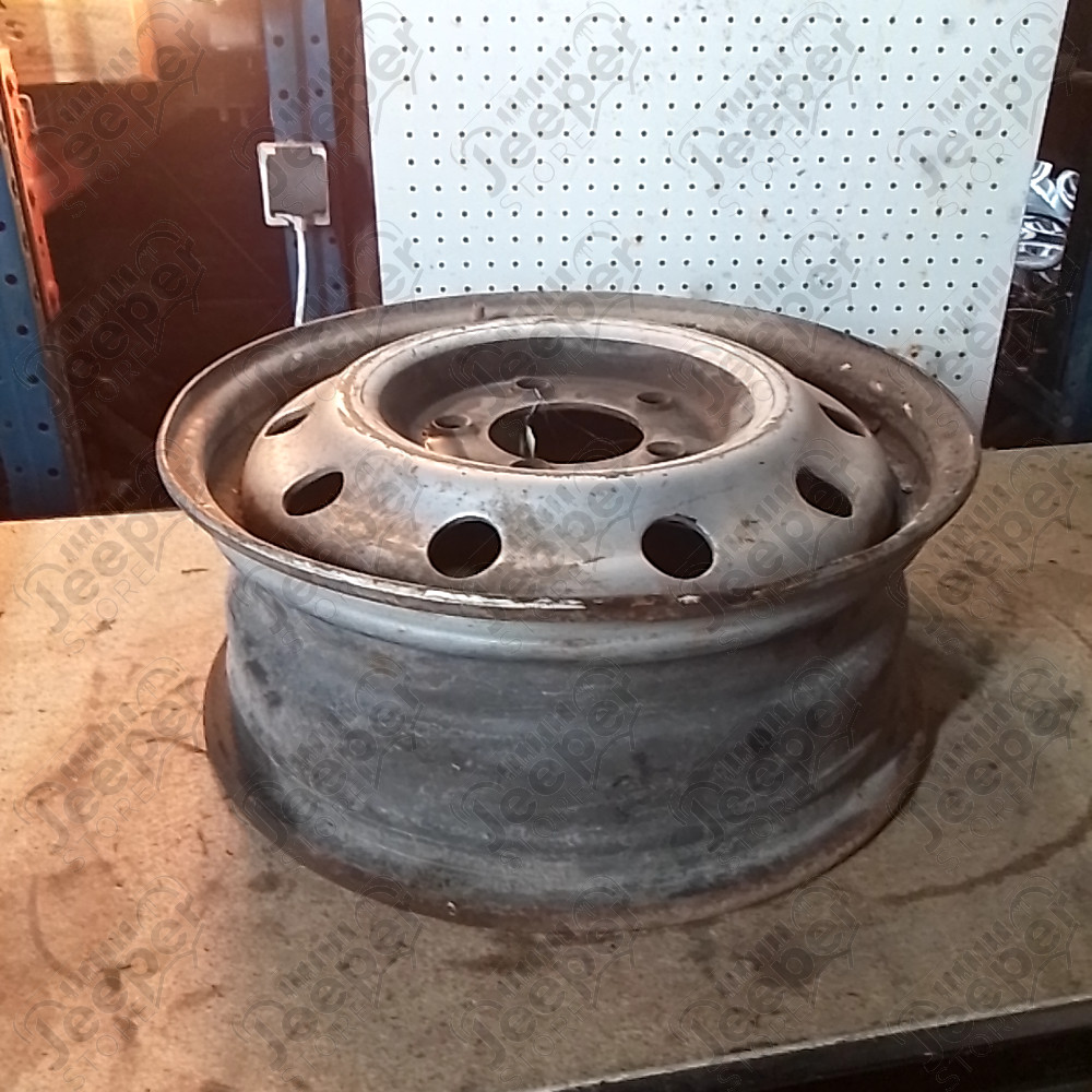 Occasion : Jante en acier 5x127 - 7x16 pour Jeep Grand Cherokee WJ, WG