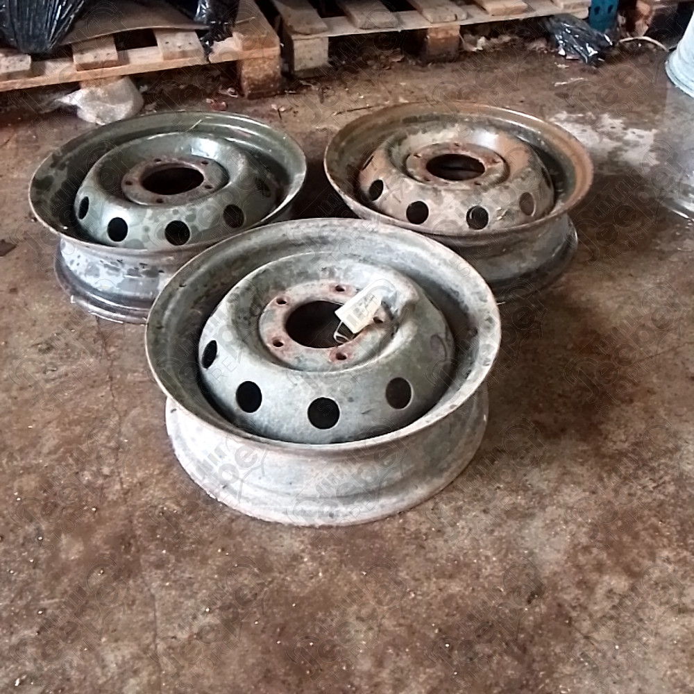 Occasion : Jante en acier 5x139,7 - 6x16 pour Jeep C104, C101, WJSW, WJT, VJ3, VJ2, CJ8