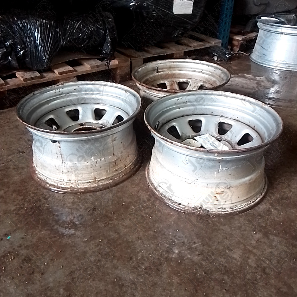 Occasion : Jante en acier 5x139,7 - 7,5x15 pour Jeep C104, C101, WSJ, WJSW, WJT, VJ3, VJ2