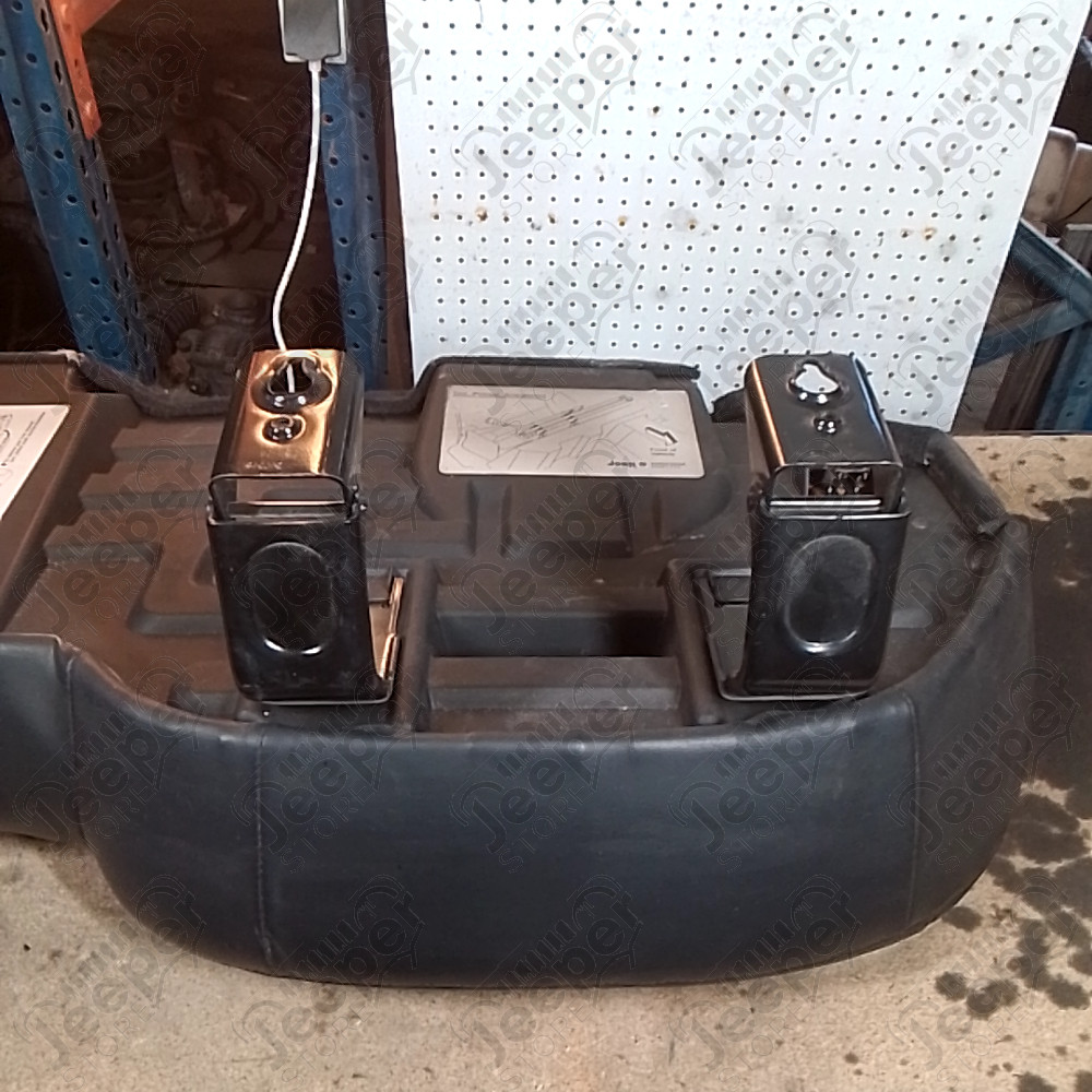 Occasion : Assise 2/3 banquette arrière gris/noir en cuir pour Jeep Grand Cherokee WJ, WG