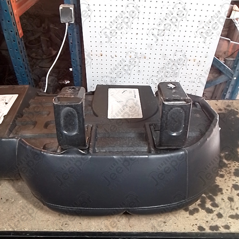 Occasion : Assise 2/3 banquette arrière grise/noire en cuir pour Jeep Grand Cherokee WJ, WG