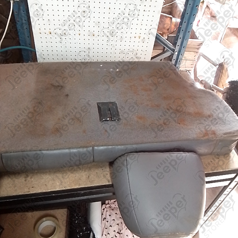 Occasion : Dossier banquette arrière gris en cuir + appuis tête pour Jeep Cherokee XJ