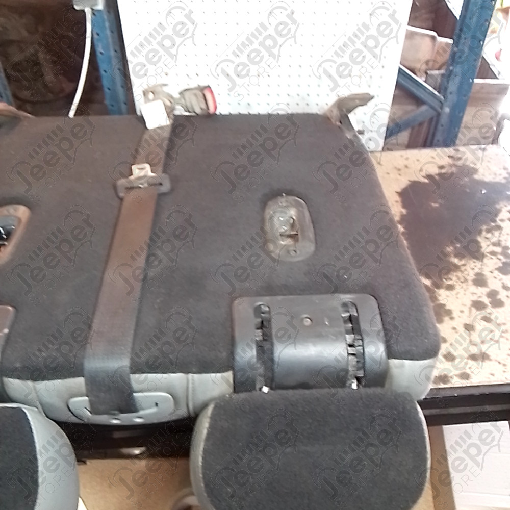 Occasion : Dossier 2/3 banquette arrière gris en alcantara/cuir + appui tête pour Jeep Grand Cherokee WJ, WG