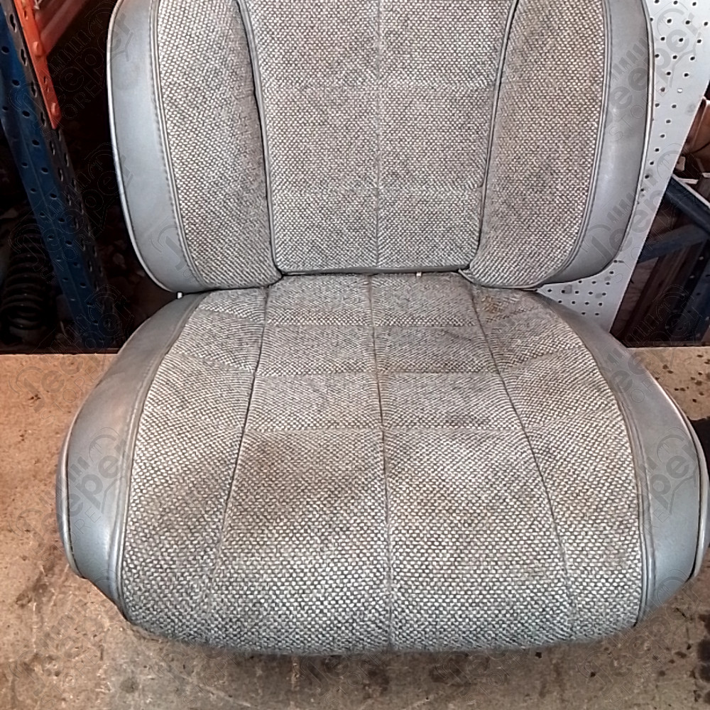 Occasion : Siège passager gris en tissu/cuir pour 2 portes + appui tête pour Jeep Cherokee XJ