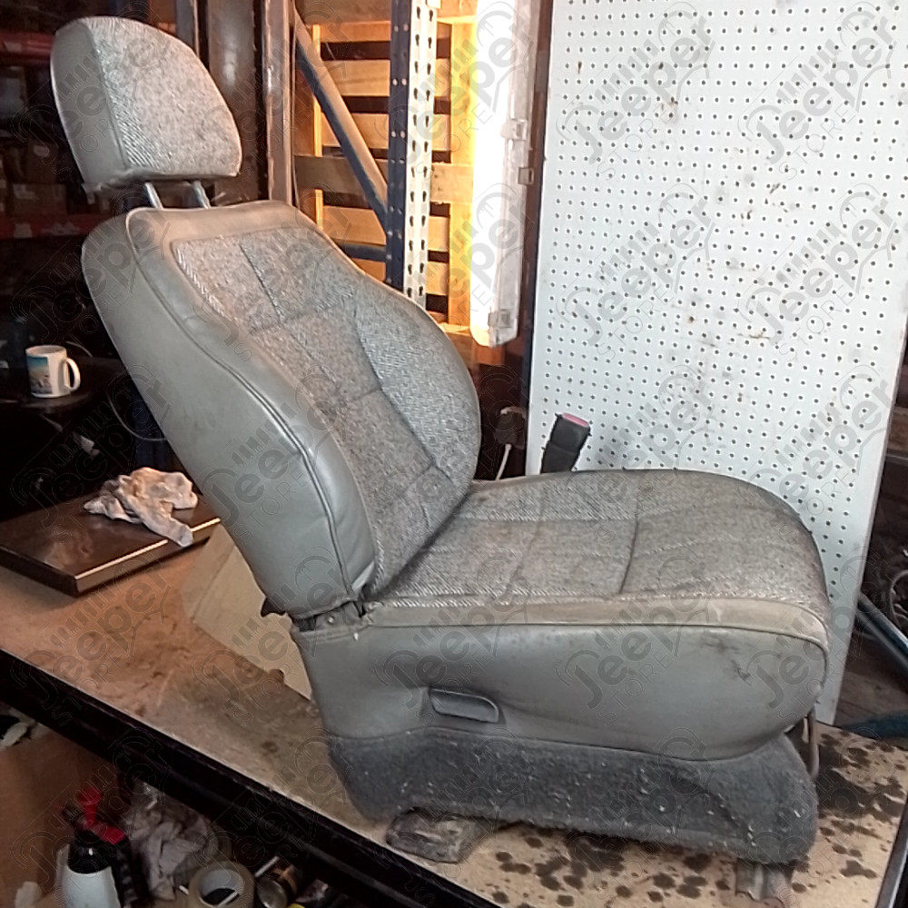 Occasion : Siège passager gris en tissu/cuir (sans son socle) pour Jeep Cherokee XJ