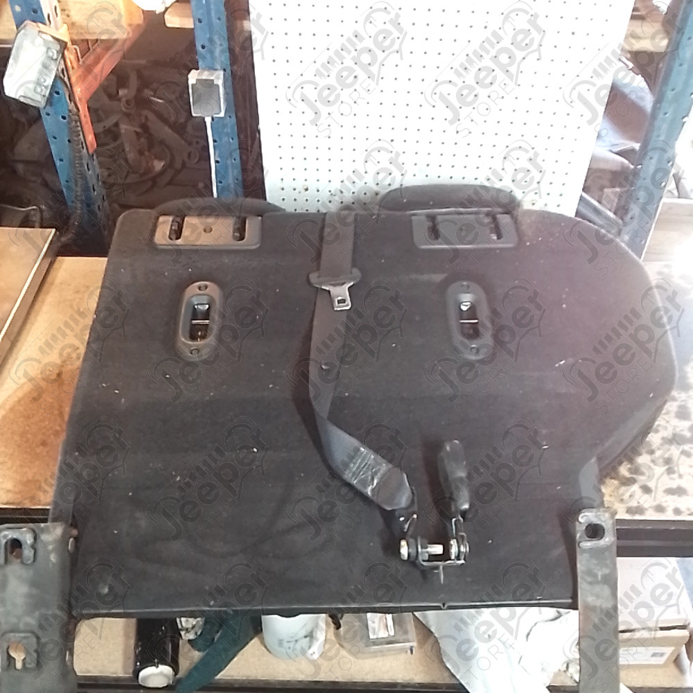 Occasion : Dossier 2/3 banquette arrière noir en cuir + appuis tête pour Jeep Grand Cherokee WJ, WG