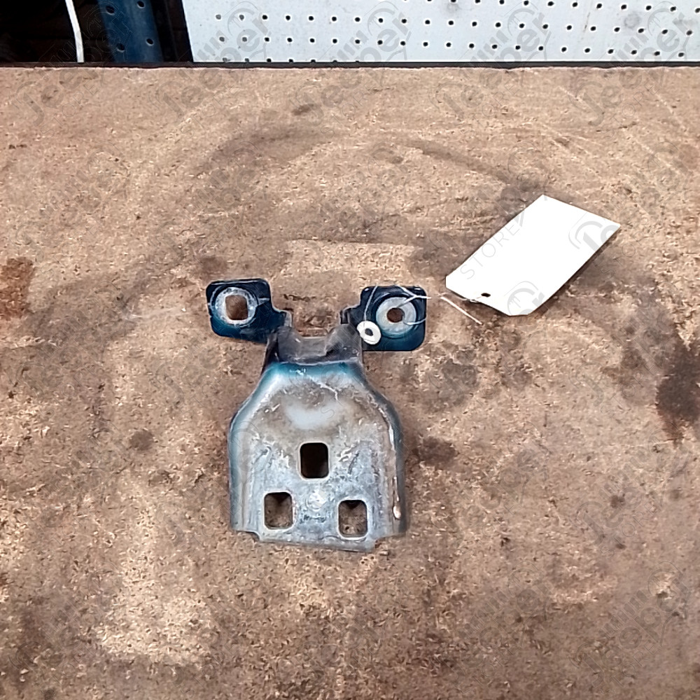 Occasion : Charnière pour porte avant gauche (bas) pour Jeep Grand Cherokee WJ, WG