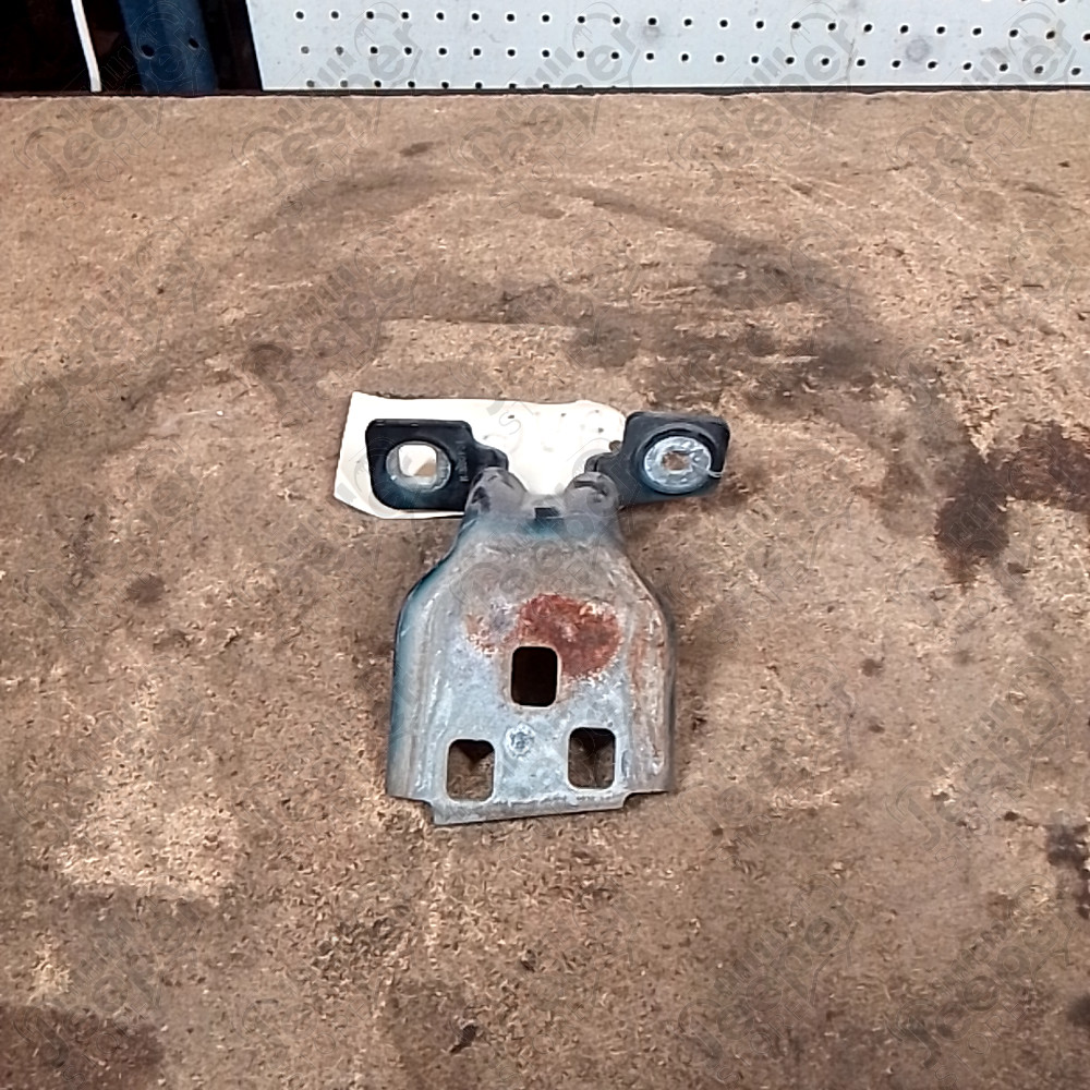 Occasion : Charnière pour porte avant gauche (haut) pour Jeep Grand Cherokee WJ, WG
