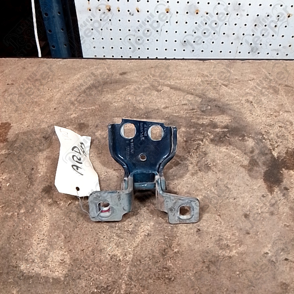 Occasion : Charnière pour porte arrière droit (bas) pour Jeep Grand Cherokee WJ, WG