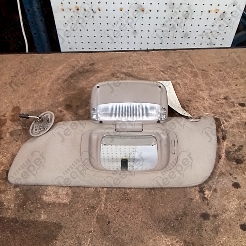 Occasion : Pare soleil beige conducteur pour Jeep Grand Cherokee WJ, WG
