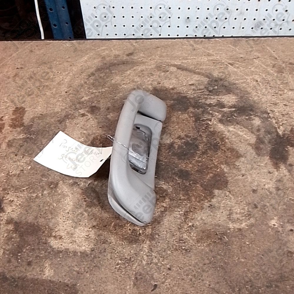 Occasion : Poignée pour plafonnier (gauche) pour Jeep Grand Cherokee WJ, WG