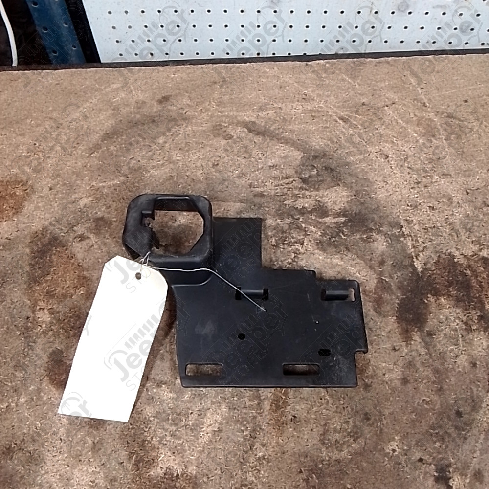 Occasion : Plastique sous tableau de bord pour Jeep Grand Cherokee WJ, WG