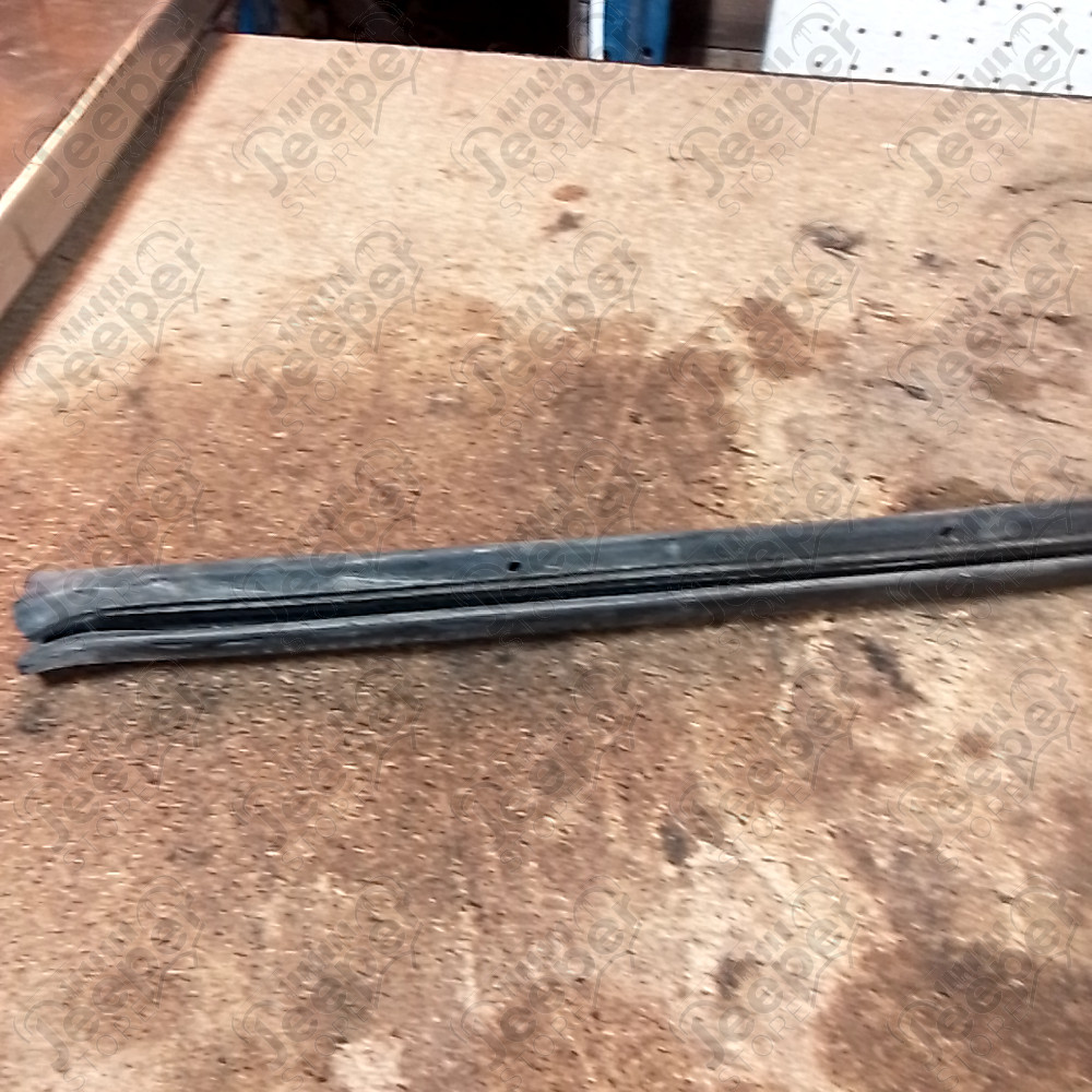 Occasion : Joint inférieur pour baie de pare brise pour Jeep Grand Cherokee WJ, WG