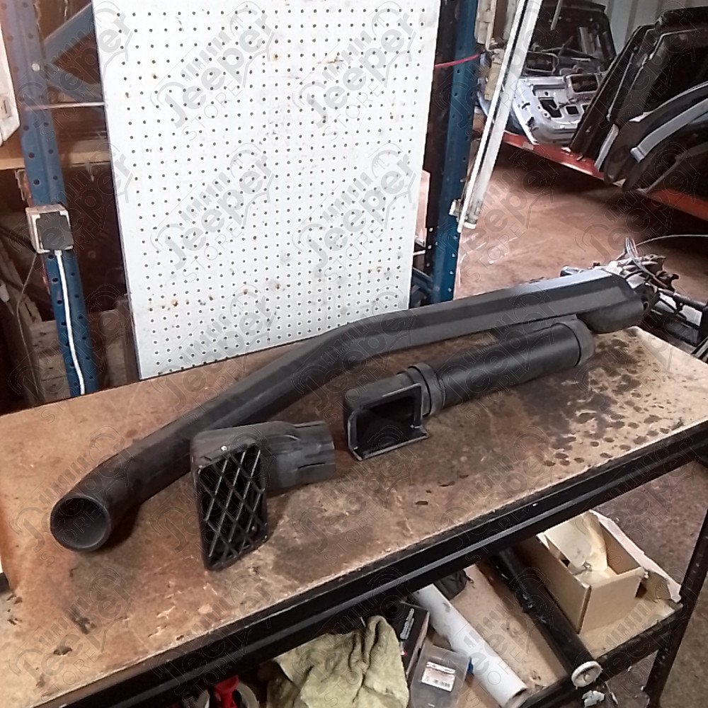 Occasion : Snorkel pour moteur 4.0L (sans fixation et sans visserie) pour Jeep MJ, XJ