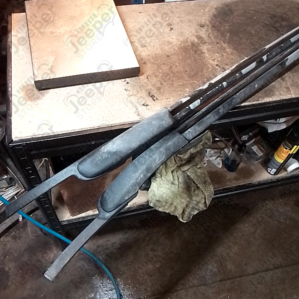 Occasion : Kit barres de toit d'origine (gauche + droit) ( à refaire) pour Jeep Grand Cherokee WJ, WG