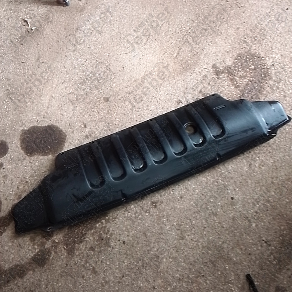 Occasion : Protection sous pare chocs avant d'origine (matière plastique) pour Jeep Wrangler JK