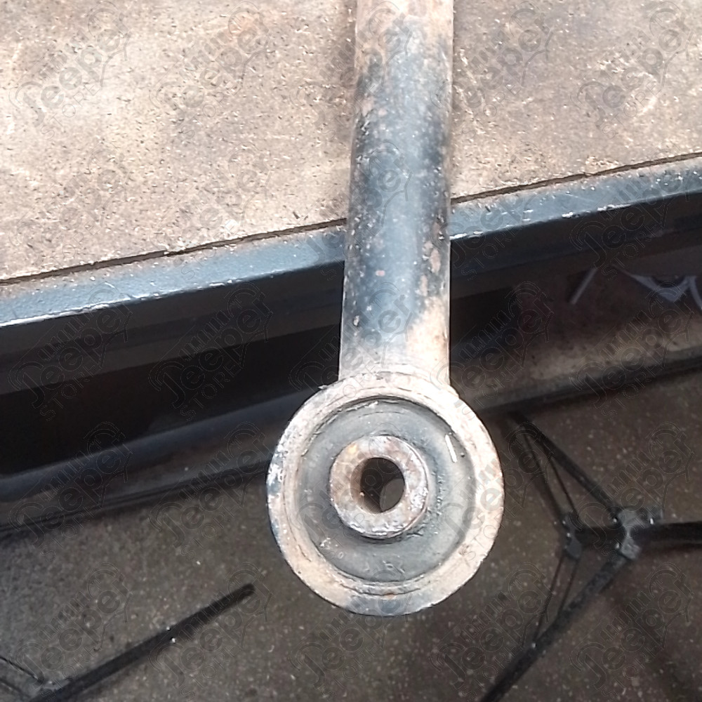Occasion : Tirant de pont / longueur entraxe : 69,5 cm / diamètre vis : 1,2 cm pour Jeep divers