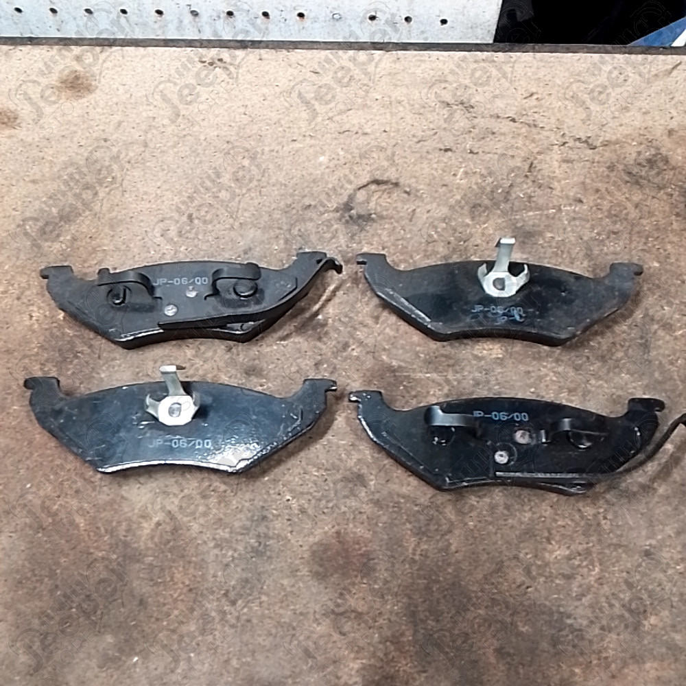 Occasion : Kit de plaquettes de frein ??? pour Jeep divers