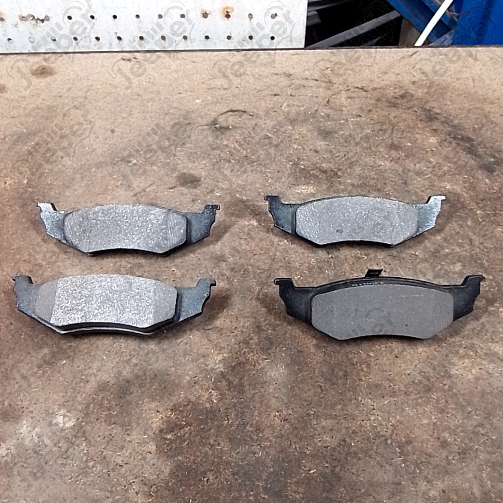 Occasion : Kit de plaquettes de frein arrière Chrysler, Dodge, Plymouth pour Jeep divers