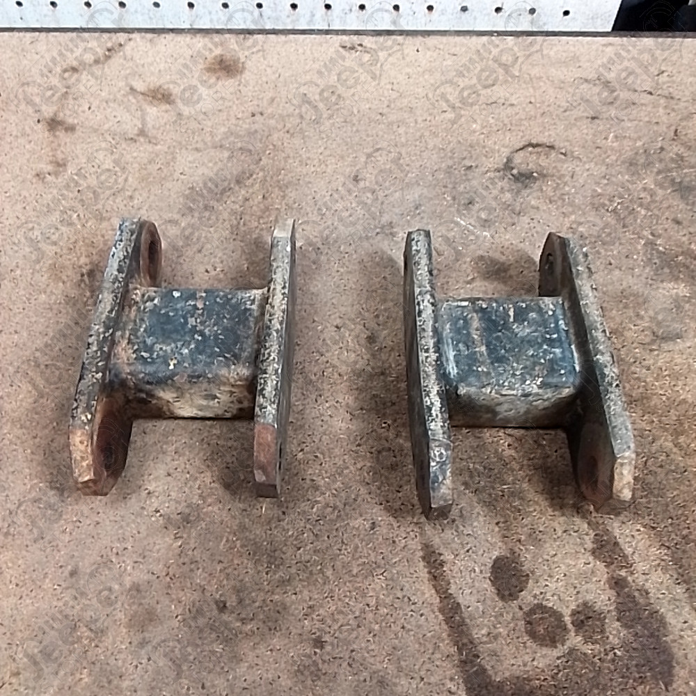 Occasion : 2 jumelles avant renforcées largueur : 6,5 cm / entraxe : 11,5 cm pour Jeep CJ5, CJ7, CJ8