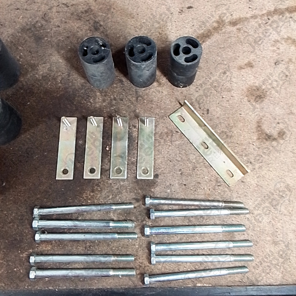 Occasion : Body Lift +3" (incomplet) pour Jeep CJ5, CJ7