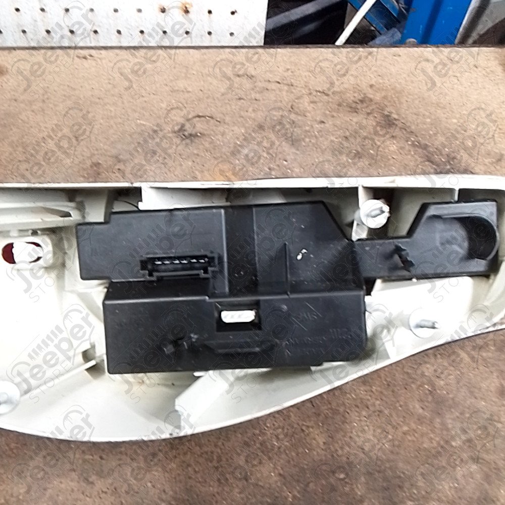 Occasion : Feu arrière droit pour Porsche Boxster 986 2.5L essence phase 1