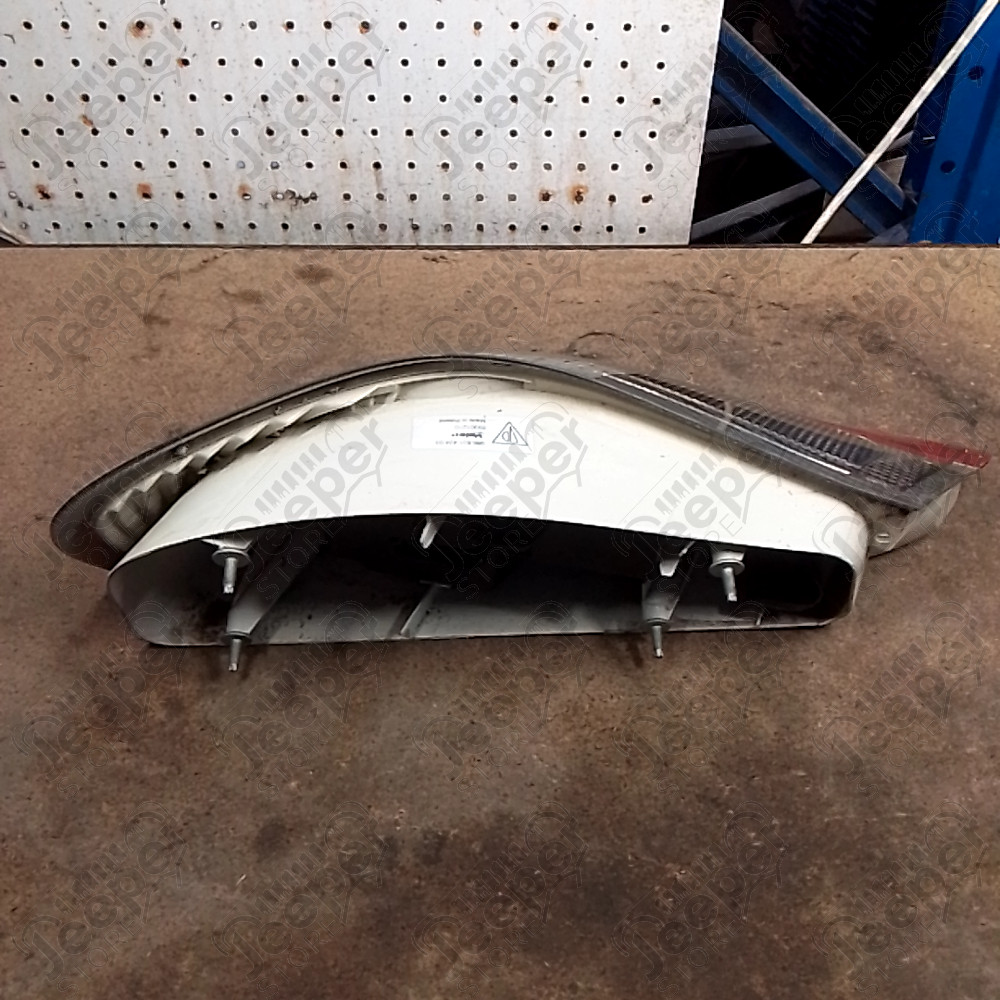 Occasion : Feu arrière gauche pour Porsche Boxster 986 2.5L essence phase 1 