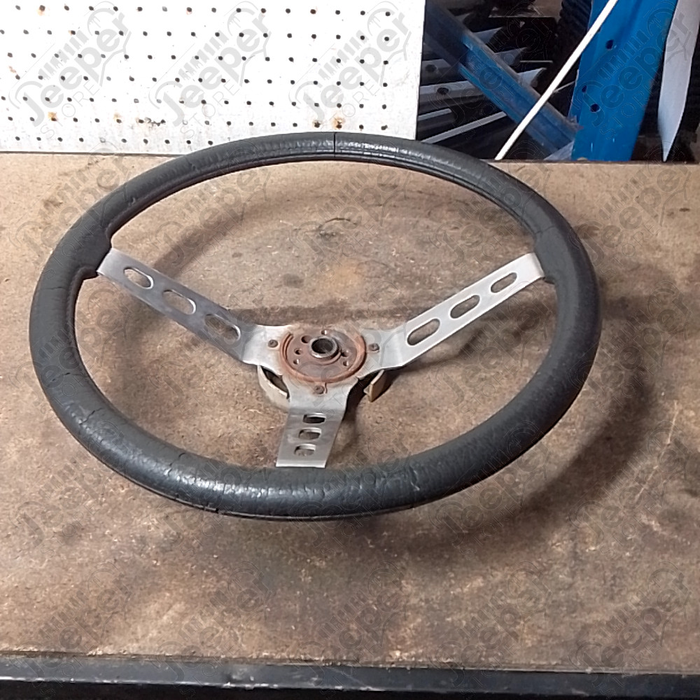 Occasion : Volant origine cuir noir / acier pour Jeep CJ7, CJ8, YJ, MJ, XJ