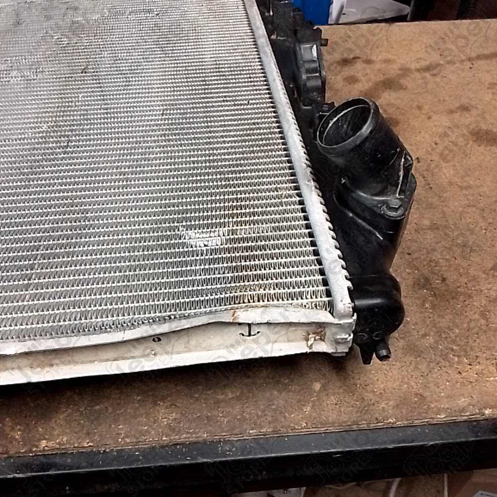 Occasion : Radiateur moteur 2.8L CRD (choc) pour Jeep Wrangler JK
