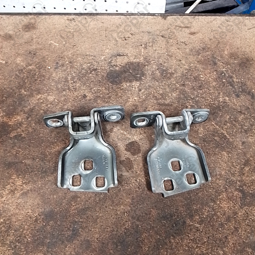 Occasion : Kit de 2 charnières de porte avant droit pour Jeep Grand Cherokee WJ, WG