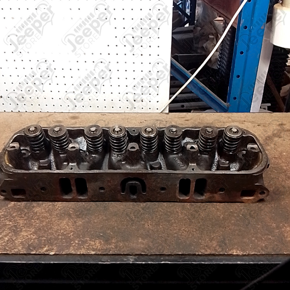 Occasion : Culasse à tester 318 AU small block V8 soupape : 1.78 / 1.50 pour Jeep divers