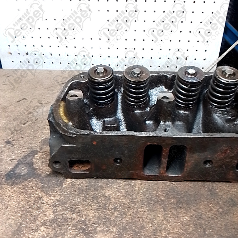 Occasion : Culasse à tester 318 AU small block V8 soupape : 1.78 / 1.50 pour Jeep divers