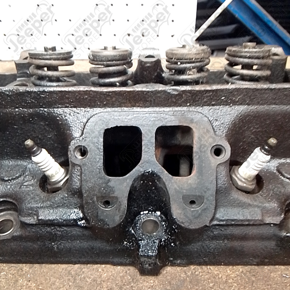 Occasion : Culasse à tester 318 AU small block V8 soupape : 1.78 / 1.50 pour Jeep divers