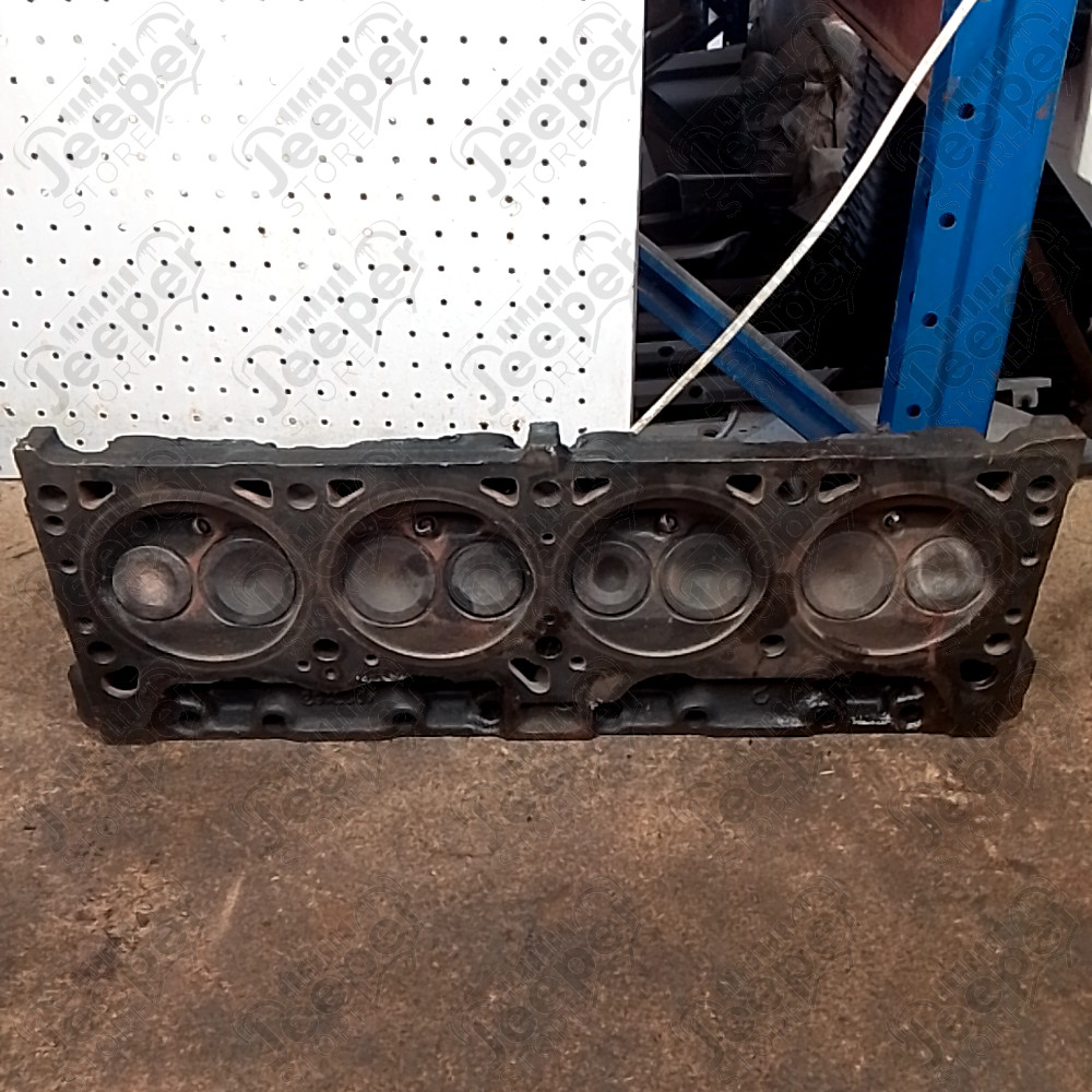 Occasion : Culasse à tester 318 AU small block V8 soupape : 1.78 / 1.50 pour Jeep divers