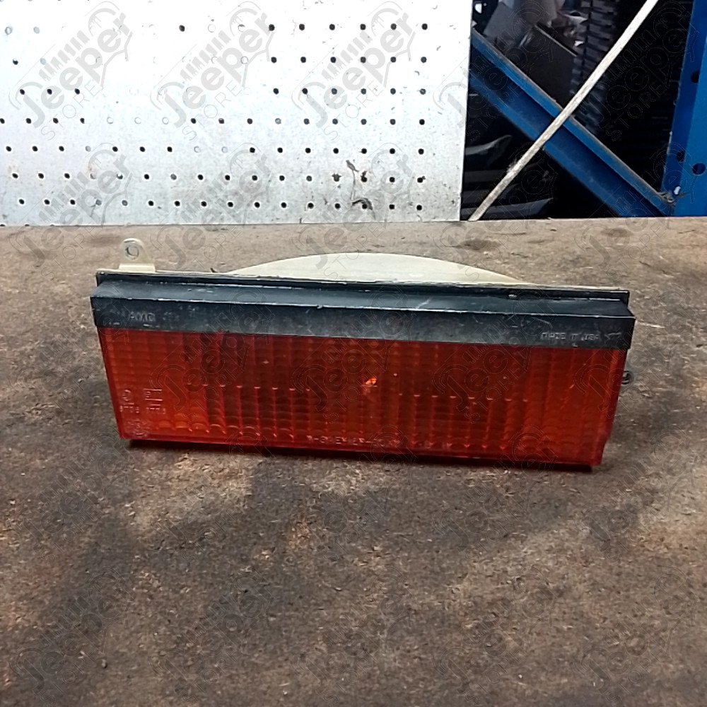 Occasion : Clignotant avant droit (sous calandre) pour Jeep Cherokee XJ
