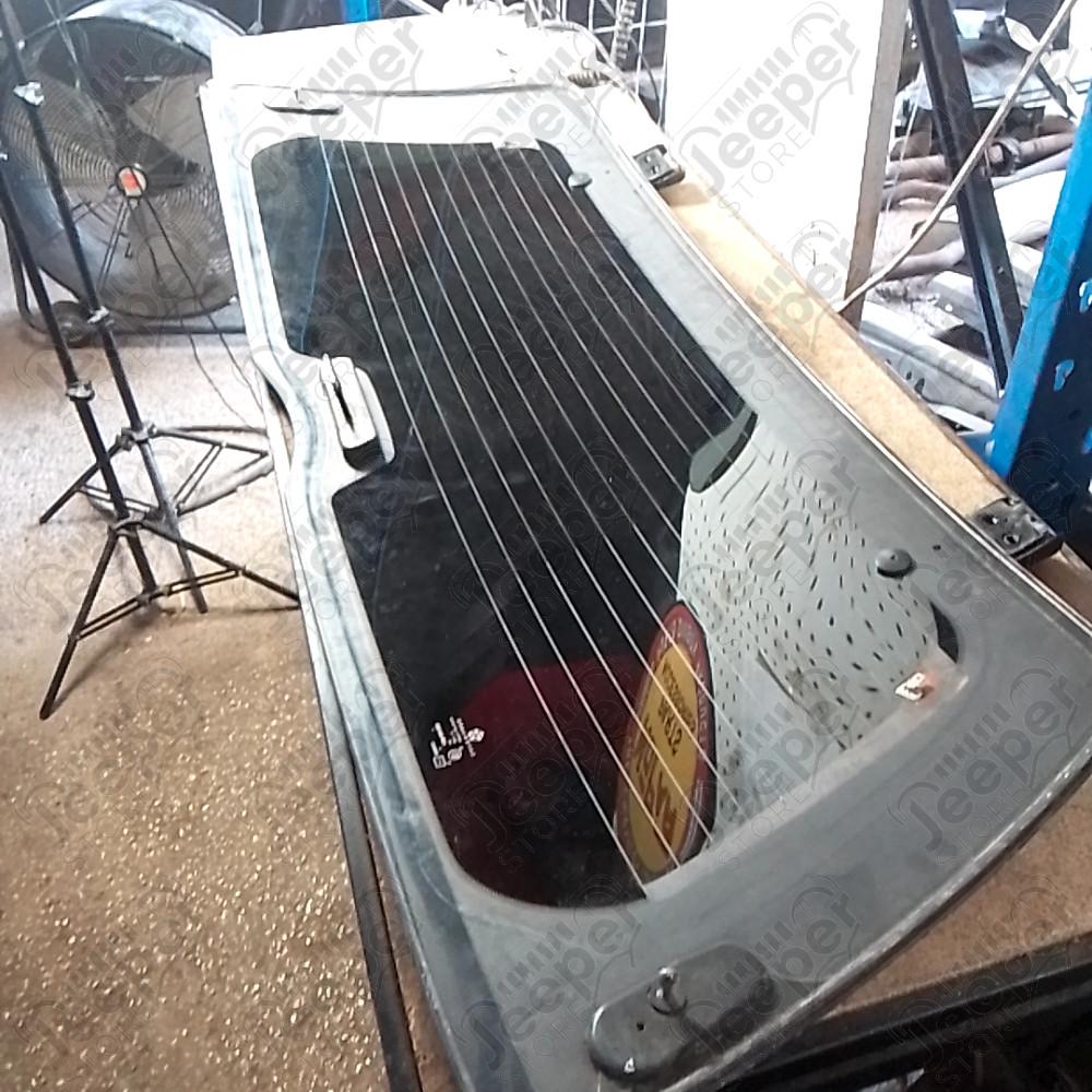 Occasion : Vitre de hayon teintée noire pour Jeep Cherokee Liberty KJ