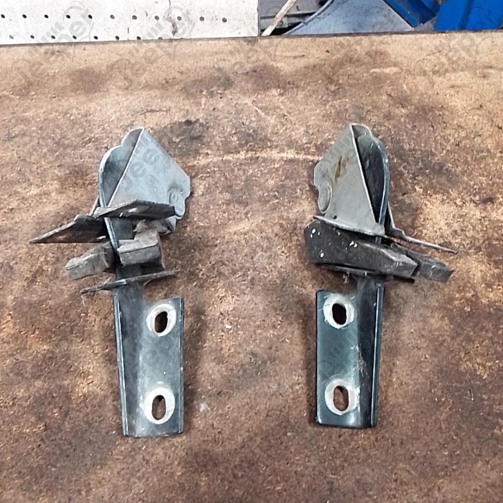Occasion : Kit de 2 charnières pour capot moteur pour Jeep divers