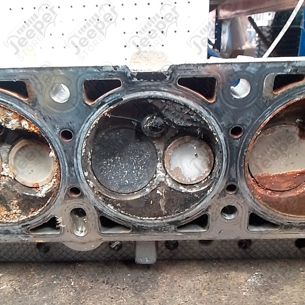 Occasion : Culasse gauche de moteur 3.8L V6 pour Jeep Wrangler JK