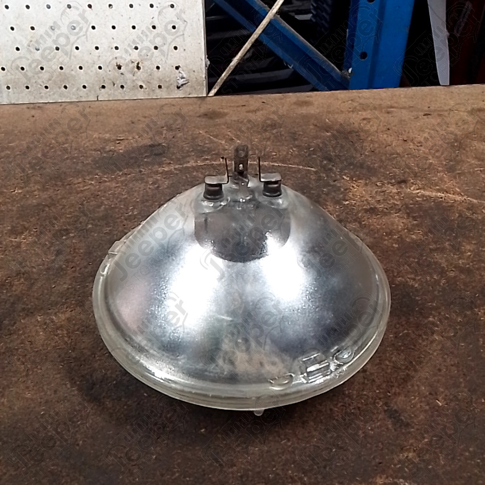 Occasion : Phare 7" avec ampoule incorporée pour Jeep CJ5, CJ7, CJ8