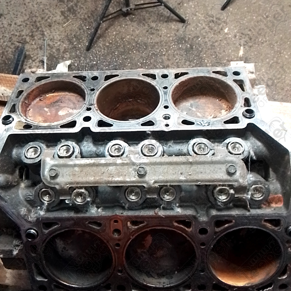 Occasion : Bloc moteur 3.8L V6 (a pris l'eau) pour Jeep Wrangler JK