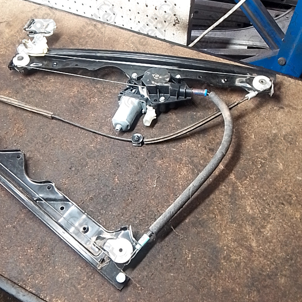 Occasion : Lève vitre électrique avant droit pour Jeep Grand Cherokee WH, WK