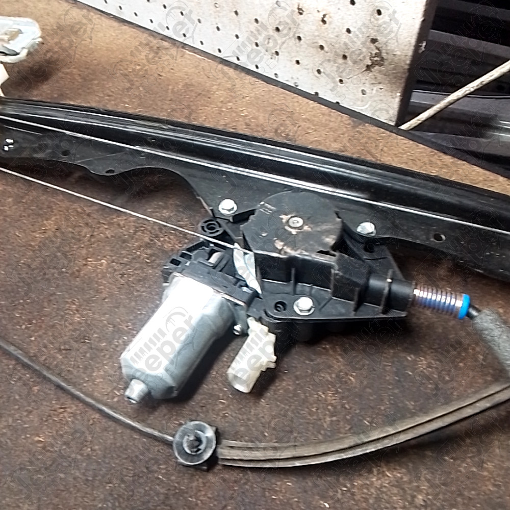 Occasion : Lève vitre électrique avant droit pour Jeep Grand Cherokee WH, WK