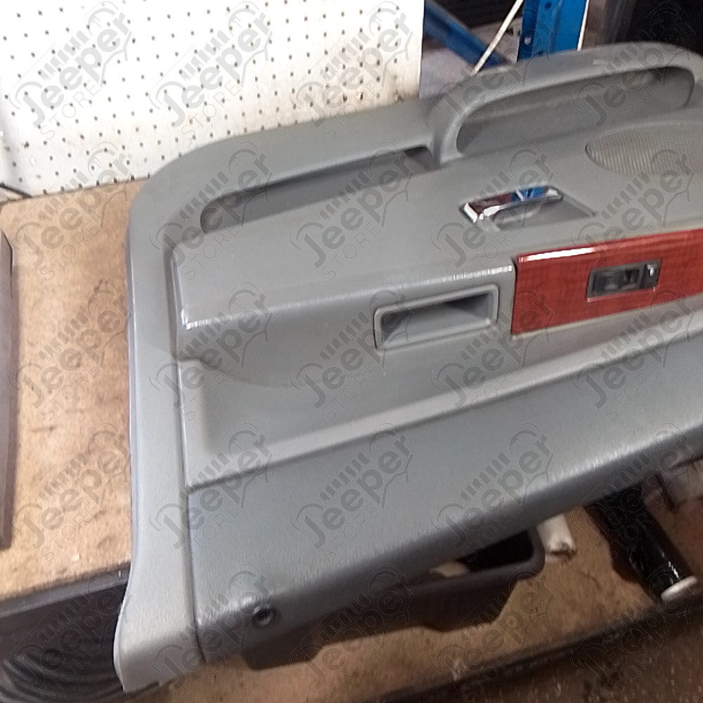 Occasion : Panneau intérieur de porte avant droite pour Jeep Grand Cherokee WH, WK
