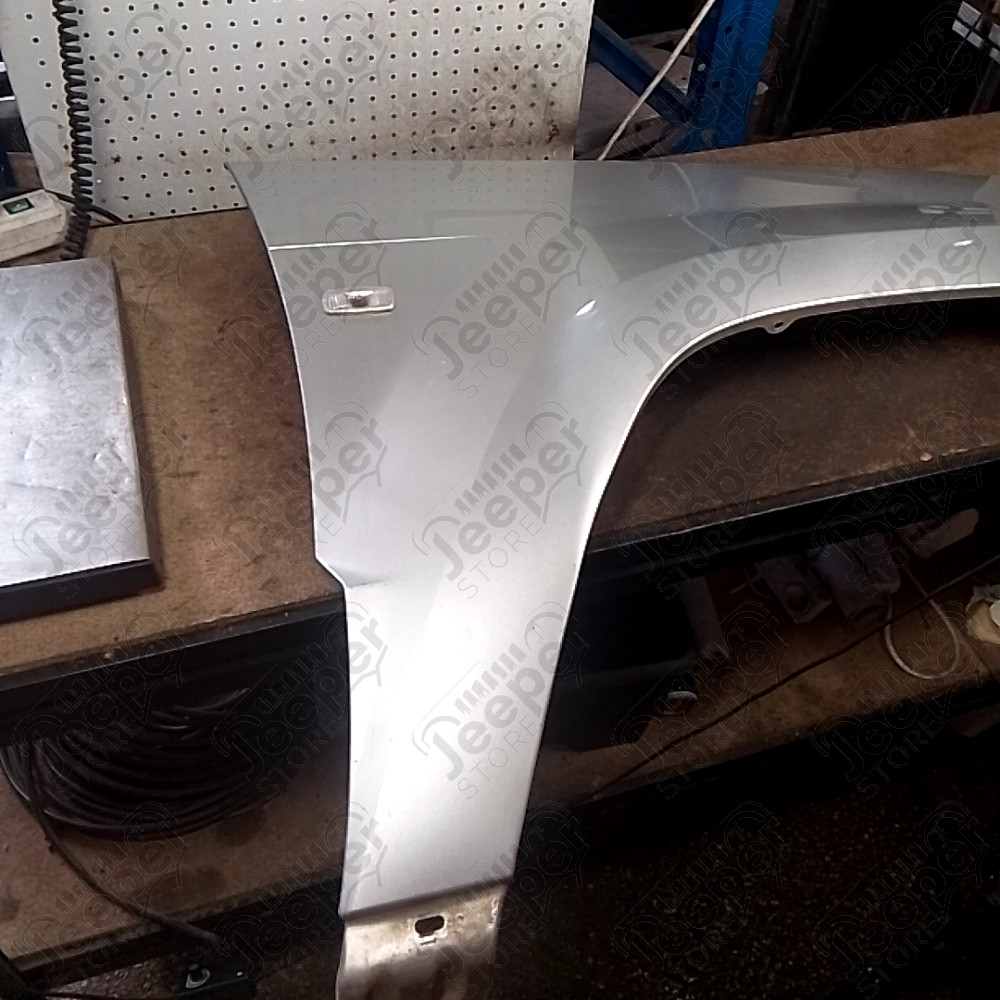Occasion : Aile grise avant droite pour Jeep Grand Cherokee WH, WK