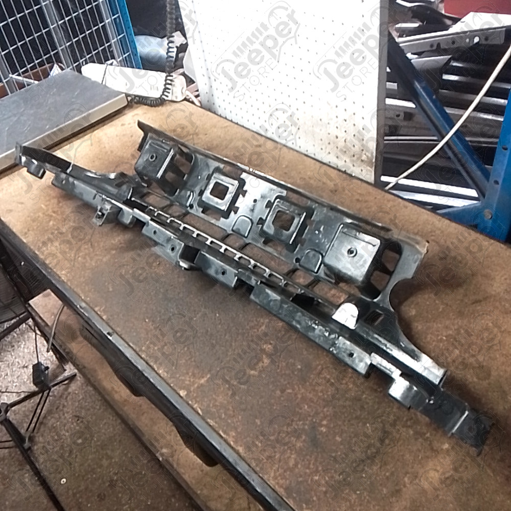 Occasion : Support de montage de pare chocs avant pour Jeep Grand Cherokee WH, WK
