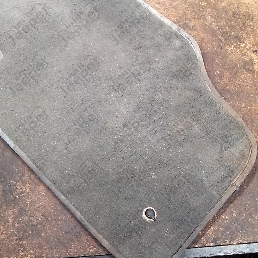 Occasion : Tapis de sol d'origine (conducteur) pour Jeep Grand Cherokee WH, WK